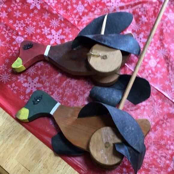 Vintage, handmade flappy duck push toy one needs repairs - Picture 1 of 4